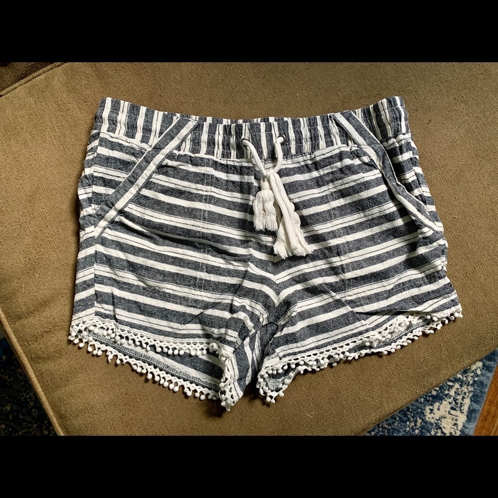 Jolt Linen Shorts